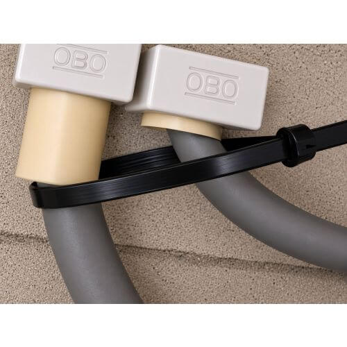 Bridas con leng&uuml;eta met&aacute;lica - 762 mm x 7,0 mm - 100 unidades negras